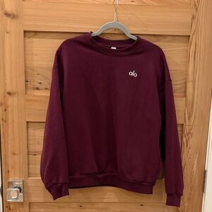 ALO Yoga Women’s Burgundy Crewneck Sweater